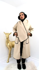 Dalia Jacket In Beige